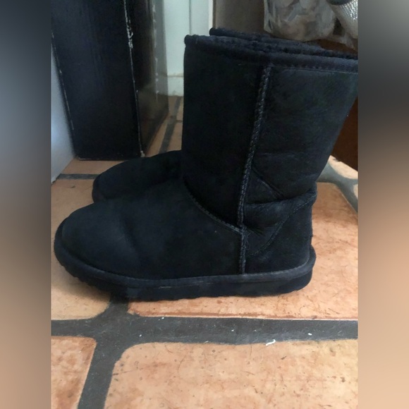 Ugg Snow Boots - Picture 5 of 8